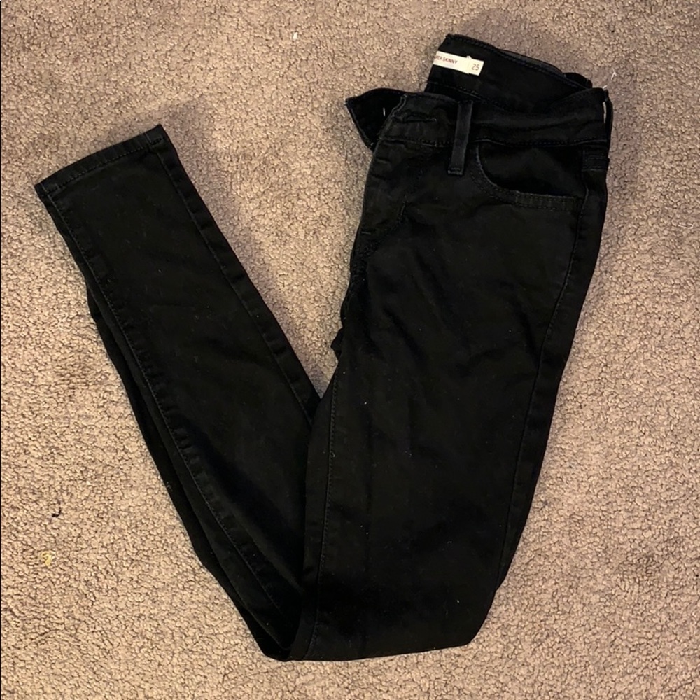 Black Levi skinny jeans